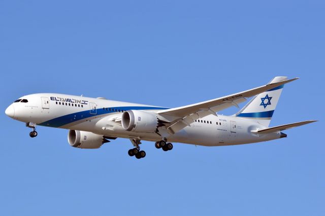 4X-ERB — - El Al 015 Heavy arriving on 22L this flight usually lands at 6AM but was delayed surprising all the photographers to a daylight arrival 