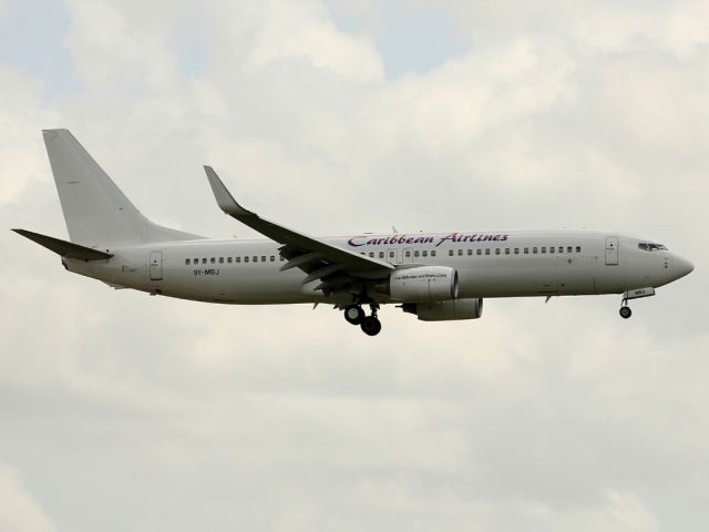 Boeing 737-800 (9Y-MBJ)