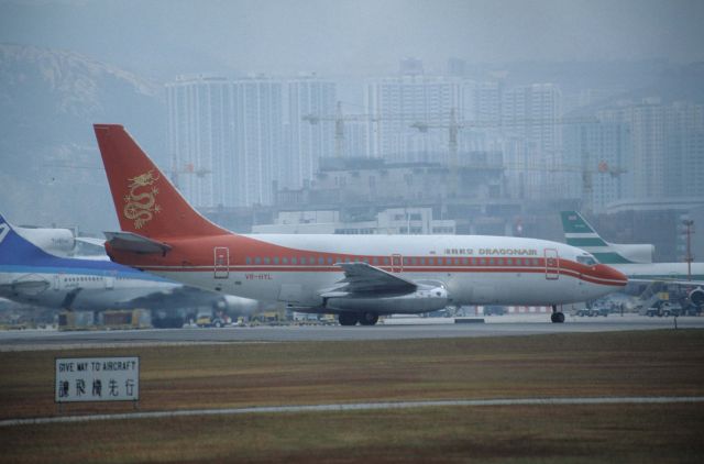 Boeing 737-200 (VR-HYL) - Departure at Kai-Tak Intl Airport Rwy13 on 1989/12/22