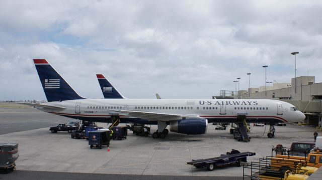 Boeing 757-200 (N903AW)