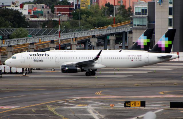 Airbus A321 (XA-VLU) - Volaris / Airbus A321-231 / MSN 7196 / XA-VLU / MMMX 08/2020