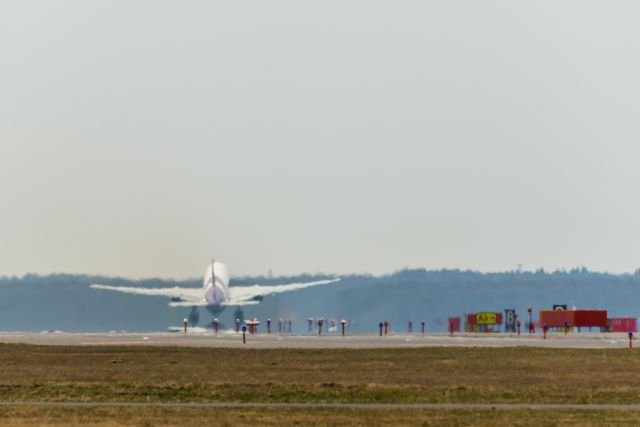 Boeing 777 (HS-TJD)