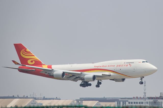 Boeing 747-200 (B-2437) - B747-481BDSF(B-2437) Landing