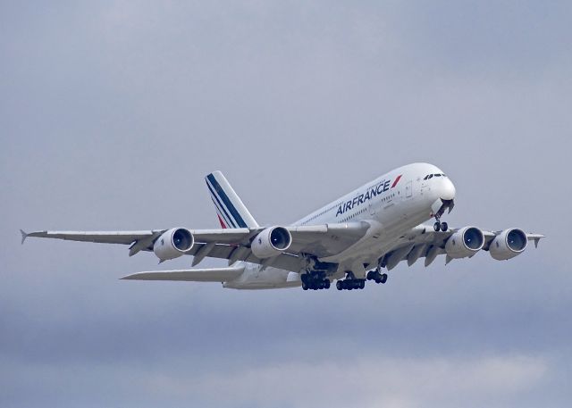 Airbus A380-800 (F-HPJE) - a rel=nofollow href=http://flightaware.com/live/flight/FHPJE/history/20170325/2330Z/KLAX/LFPGhttps://flightaware.com/live/flight/FHPJE/history/20170325/2330Z/KLAX/LFPG/a