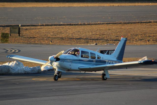 Piper Cherokee Arrow (N6871J)