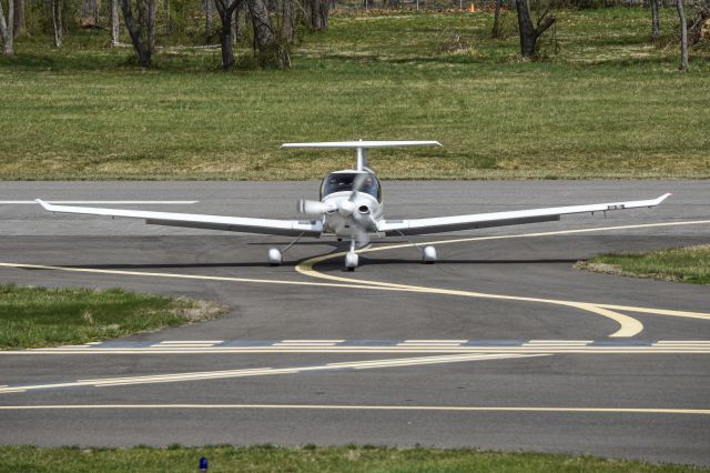 Diamond Star (N706DS)