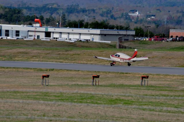 Piper Cherokee (N1767T) - N1767T departs runway 24 at KHKY.