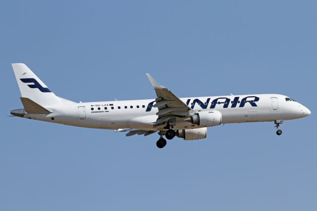 Embraer ERJ-190 (OH-LKE)