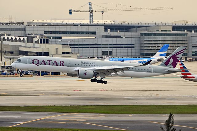 Airbus A350-1000 (A7-ANS)