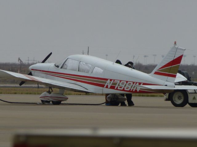 Piper Cherokee (N7981N)