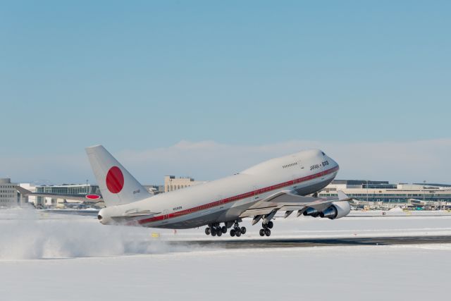 Boeing 747-400 (20-1102)