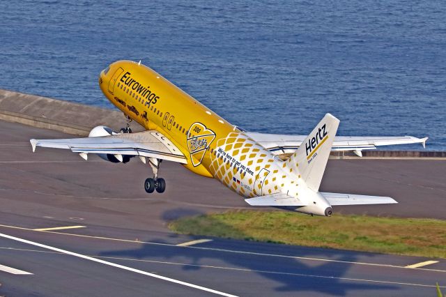 Airbus A320 (D-ABDU) - Take-off.View from Madeira Airport spotting.