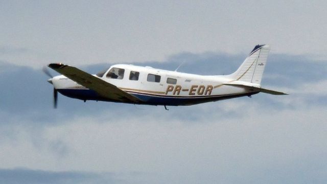 Piper Saratoga (PR-EOR)