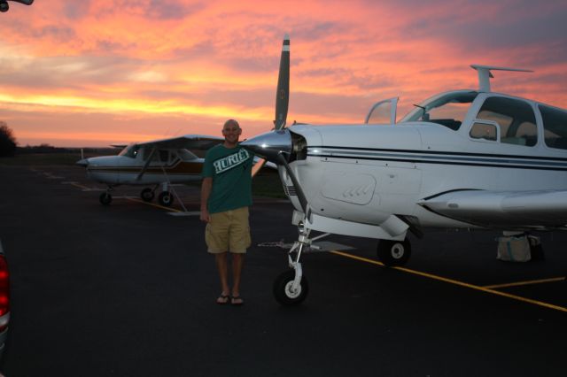 Beechcraft 35 Bonanza (N9439S)