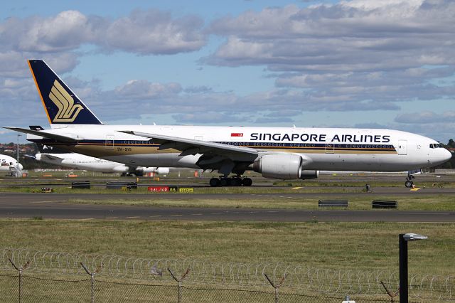 Boeing 777-200 (9V-SVI) - on 3 December 2017