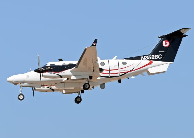 Beechcraft Super King Air 300 (N352BC)