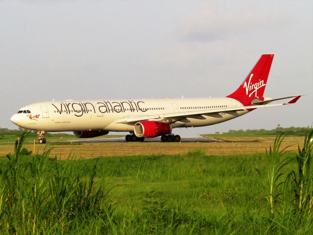 Airbus A330-300 (G-VSXY)