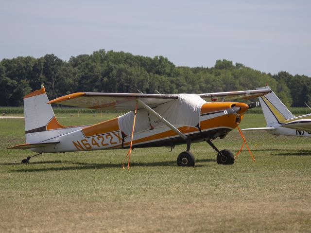 Cessna Skywagon 180 (N6422X) - OSH18. 25 JUL 2018.