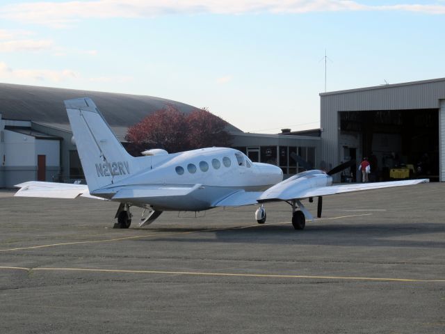 Cessna 421 (N212RV) - The top class of the pressurized piston twins.