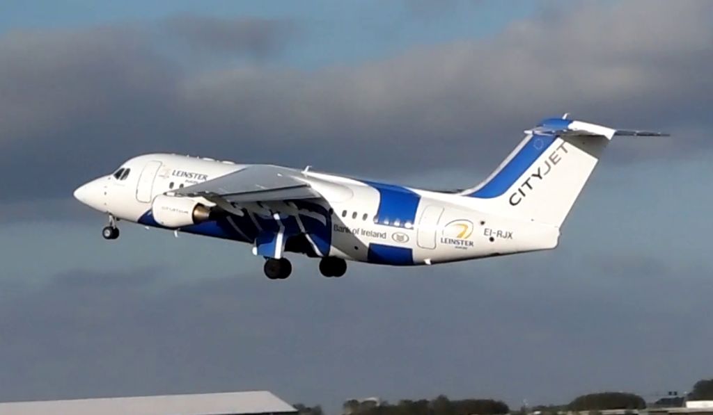 Avro Avroliner (RJ-85) (EI-RJX)