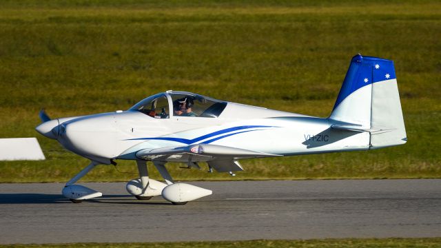 Vans RV-7 (VH-ZIC)