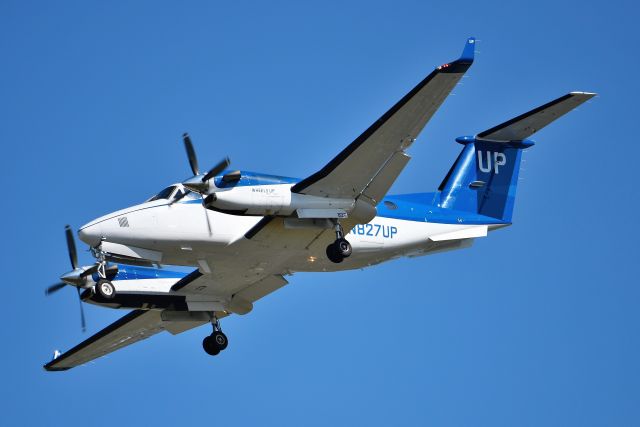 Beechcraft Super King Air 350 (N827UP)