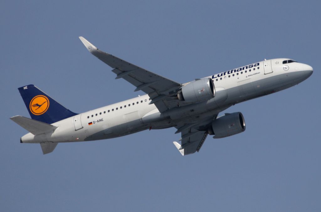 Airbus A320neo (D-AINE)