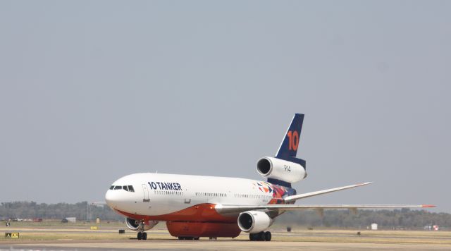 McDonnell Douglas DC-10 (N603AX)