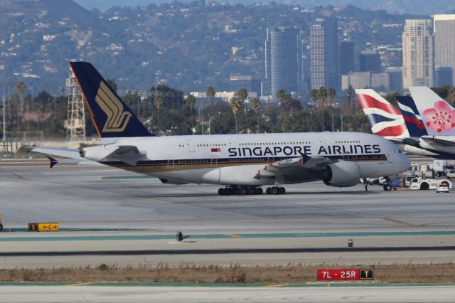 Airbus A380-800 (9V-SKL)
