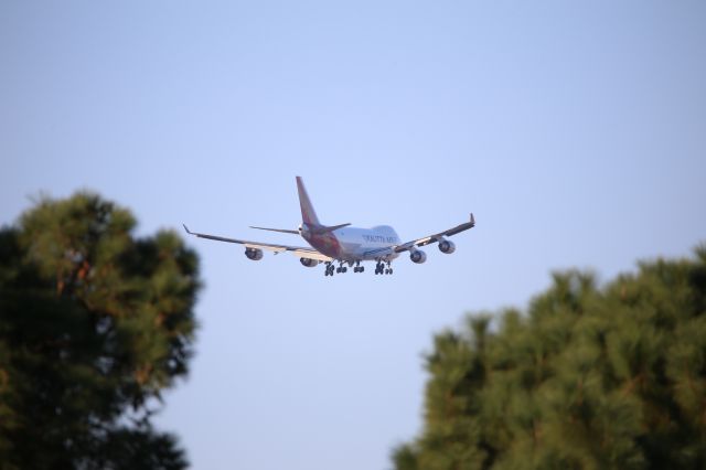 Boeing 747-400 (N403KZ)