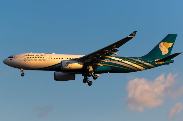 Airbus A330-300 (A4O-DA) - evening