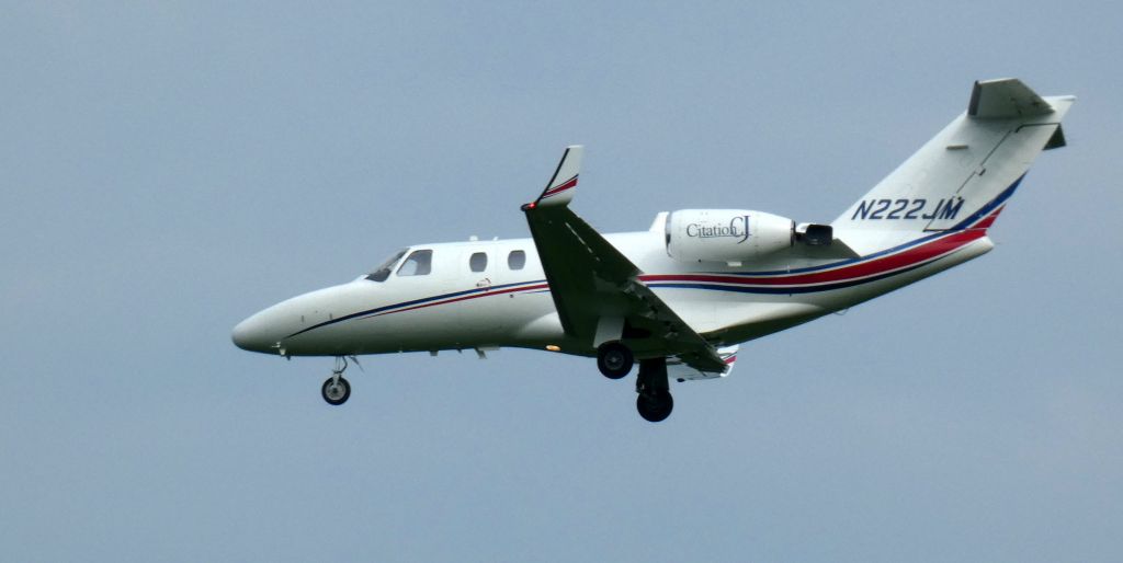 Cessna Citation CJ1 (N222JM) - On short final is this 1995 Cessna 525 Citation CJ1 in the Summer of 2023.