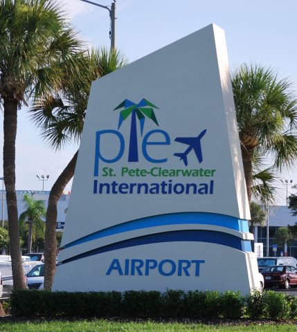 KPIE — - Entrance to St.Pete-Clearwater International Airport - 7/27/14
