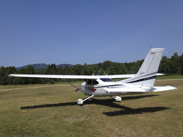 Cessna Skylane (C-GDBG) - Mont-Tremblant/Saint-Jovite Airport Quebec, Canada