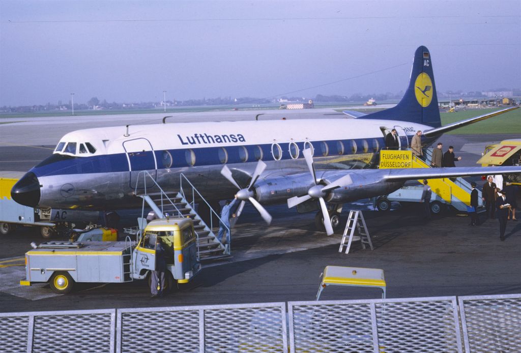 VICKERS Viscount (D-ANAC) - November 1968 at Düsseldorf