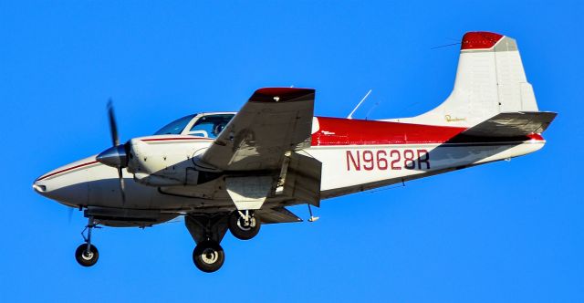 Beechcraft Travel Air (N9628R) - N9628R 1959 Beech B95 Travel Air s/n TD-304 - Las Vegas - McCarran International (LAS / KLAS)br /USA - Nevada, March 31, 2011br /Photo: Tomás Del Coro