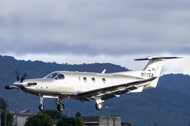 Pilatus PC-12 (N77EA)