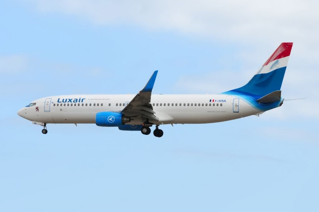 Boeing 737-800 (F-HJUL)