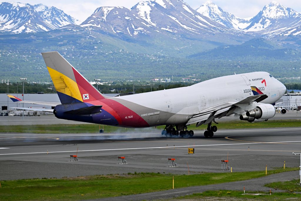 Boeing 747-400 (HL7620)