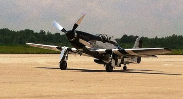 North American P-51 Mustang (N51HY)