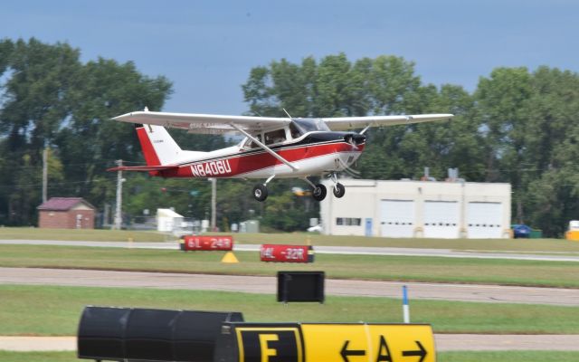 Cessna Skyhawk (N8406U)