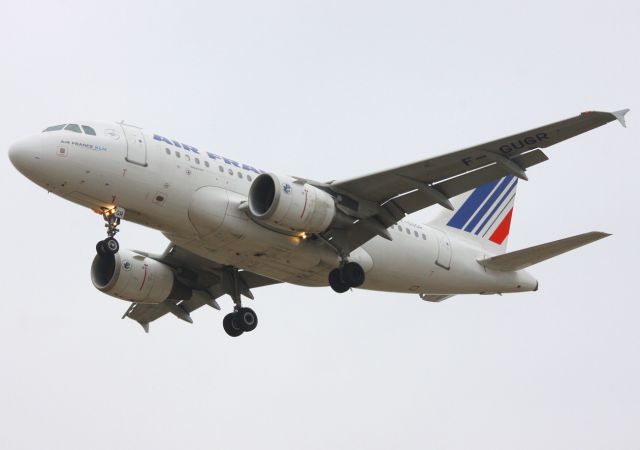 Airbus A318 (F-GUGR)