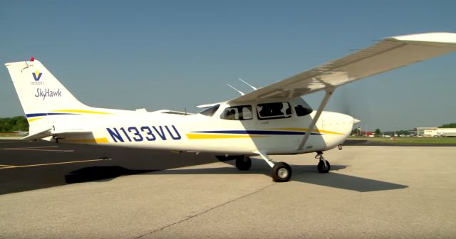 Cessna Skyhawk (N133VU)