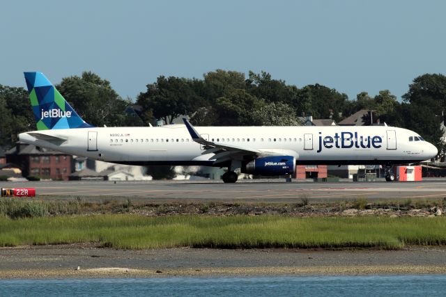 Airbus A321 (N990JL) - 'JBU 687' to Los Angeles lined up on 22R (Seize The Mo Mint)