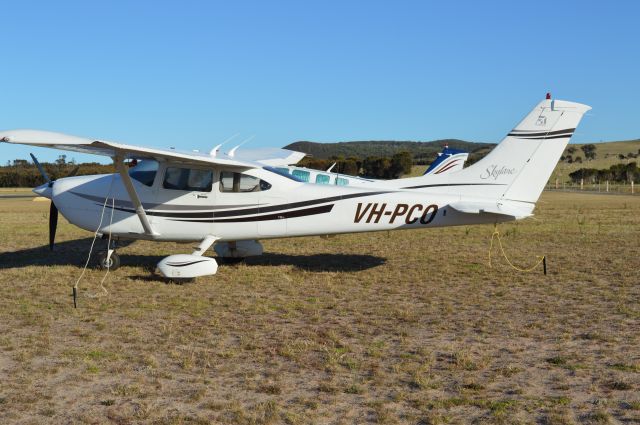 Cessna Skylane (VH-PCO) - VH-PCO just a couple of weeks it was written off in an accident in Victoria, Jan 2016