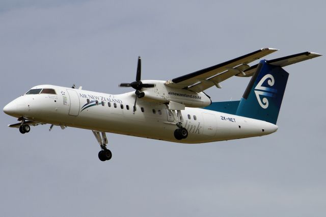 de Havilland Dash 8-300 (ZK-NET)