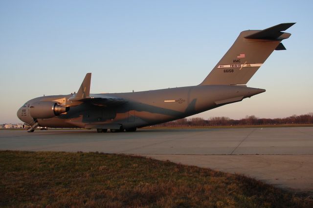 Boeing Globemaster III (N66158)