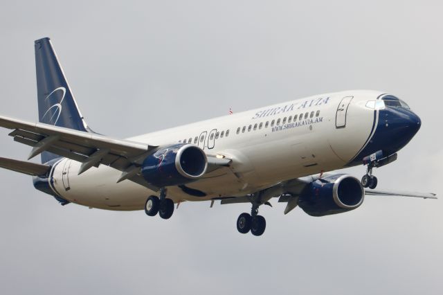 Boeing 737-800 (EK-SHD)
