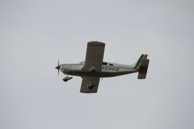 Piper Cherokee (N54416)