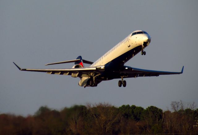 Canadair Regional Jet CRJ-900 (N807SK)